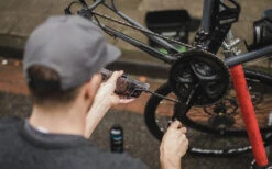 Dynamic Chain Care Essentials Boîte D'entretien De La Chaîne -Vélo Accessoires Magasin DY 011 Dynamic chain care box use