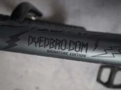 Dyedbro Kit De Protection De Cadre Sergio Layos BMX Signature Edition 9 Dyedbro Kit De Protection De Cadre Sergio Layos BMX Signature Edition -Vélo Accessoires Magasin DYEDBRO Sergio Layos Signature BMX Edition Rahmenschutz Kit DBF11194 3