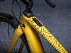 Dyedbro Kit De Protection De Cadre Stay Free Gravel -Vélo Accessoires Magasin Dyedbro Stay Free Gravel Rahmenschutz Kit GB 33317 2