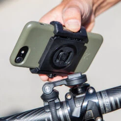 SP CONNECT Universal Phone Clamp - Support à Pinces 10 SP CONNECT Universal Phone Clamp - Support à Pinces -Vélo Accessoires Magasin SP Connect Universal Phone Clamp 53234 5